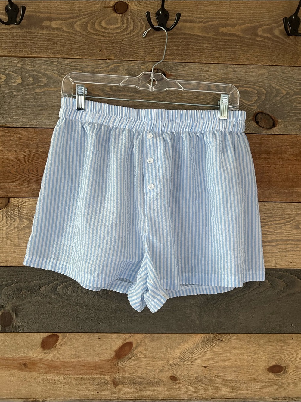 SHEIN Light Blue & White Striped Seer Sucker Shorts Size L - Picture 1 of 3